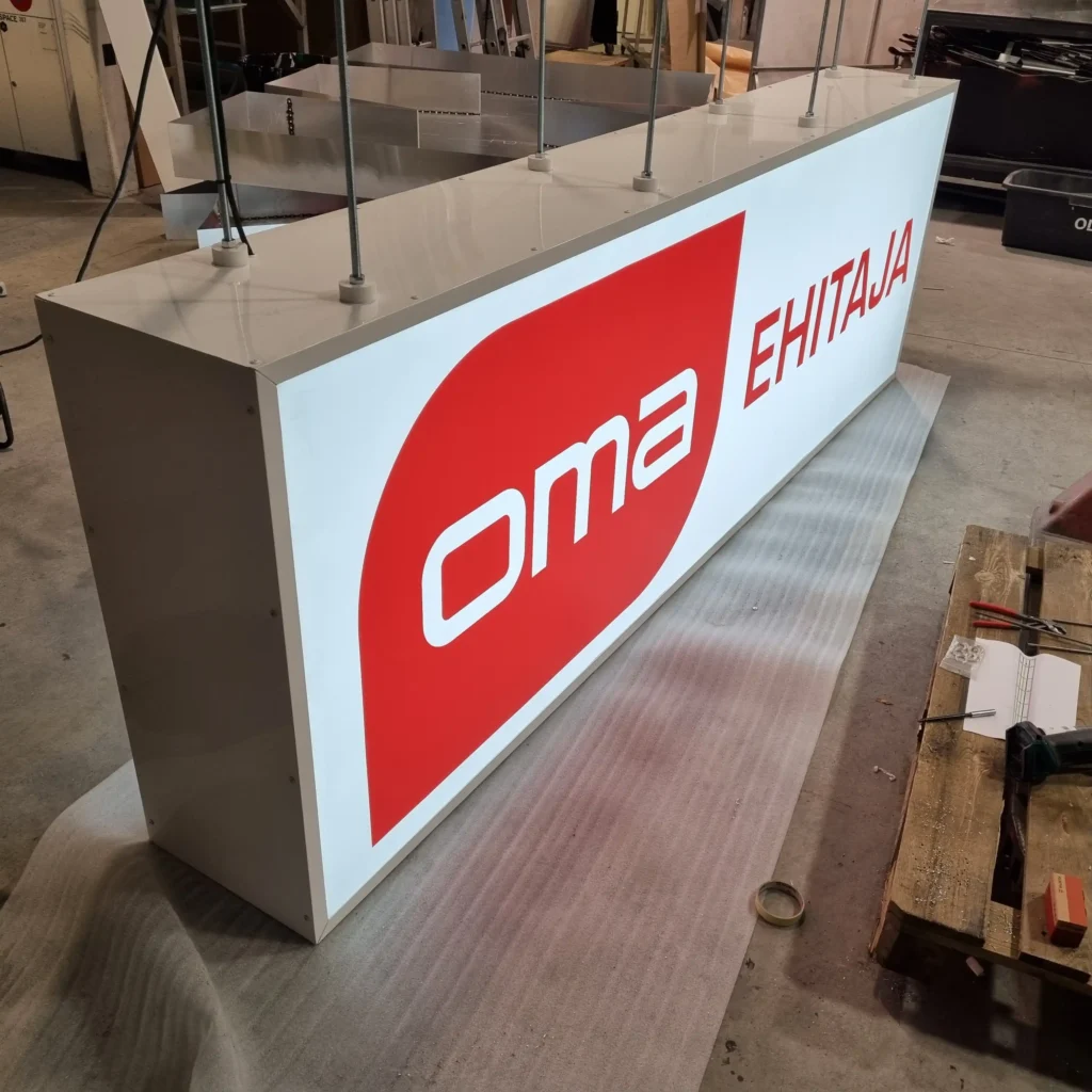 Oma ehitaja kangaga valguskast